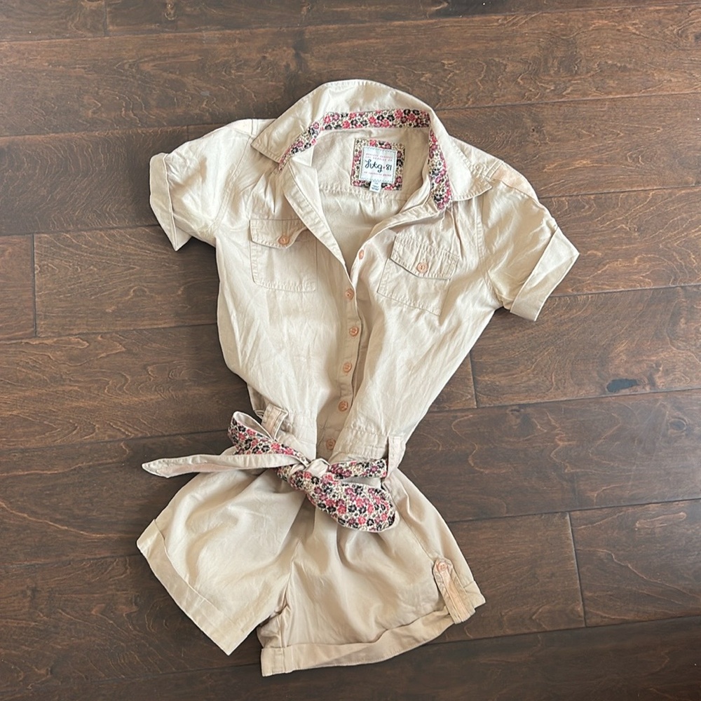 Htg 81 Girls Romper Cotton  Beige Floral Belt Sz 10 ST1525